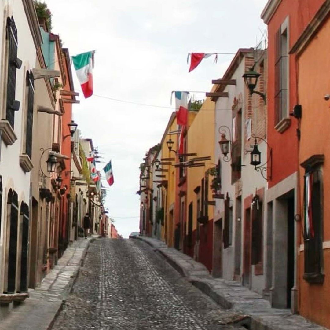 Conoce San Miguel de Allende sus Atracciones Gastronomía y Arquitectura.